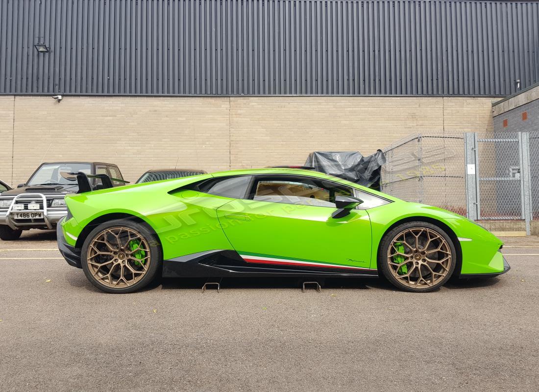lamborghini 2018 (performante coupe) with 6,976 miles, being prepared for dismantling #6