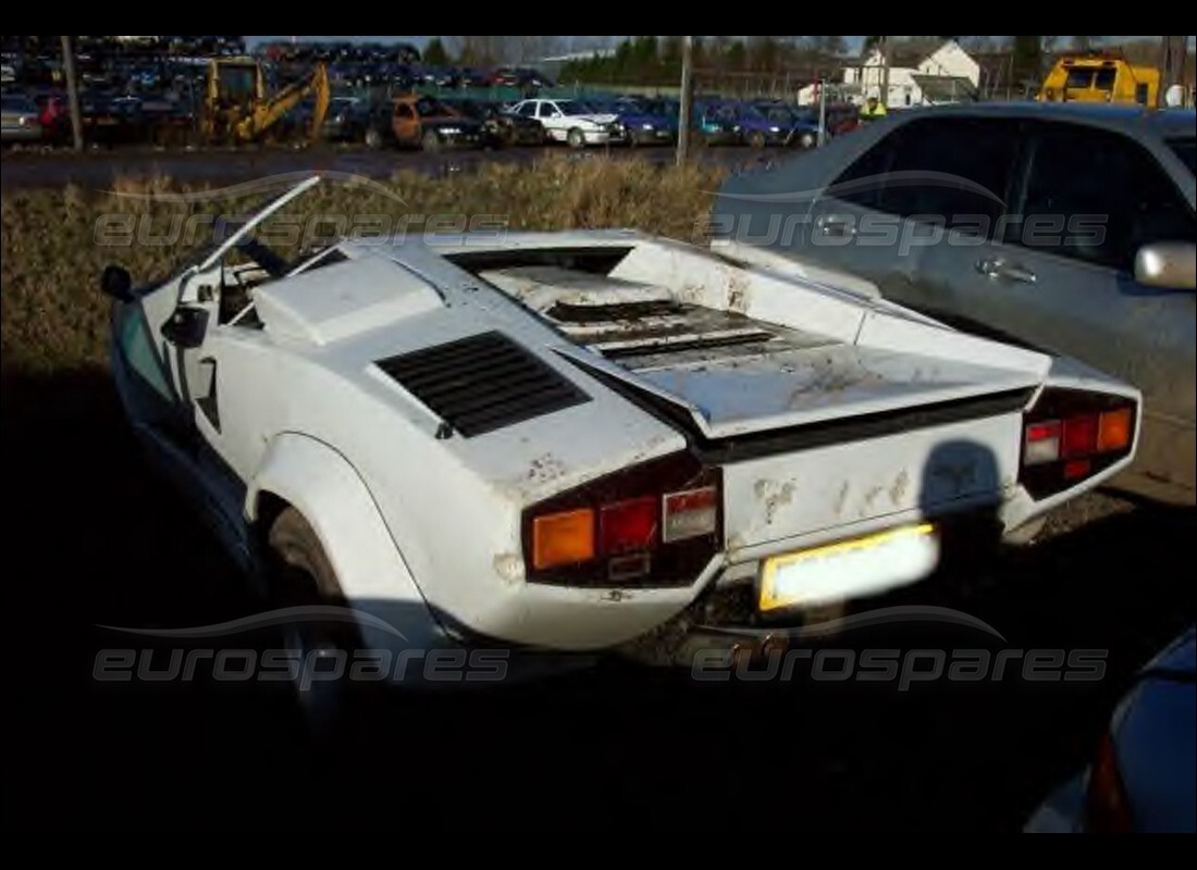 lamborghini countach 5000 qv (1985) being prepared for dismantling at eurospares