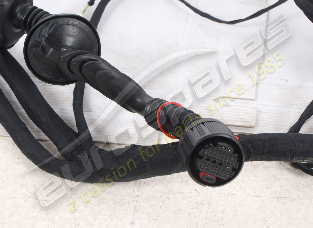 NEW FERRARI PASSENGERS COMPARTMENT CABLE. PART NUMBER 205778 (3) new ferrari passengers compartment cable. part number 205778 (3)