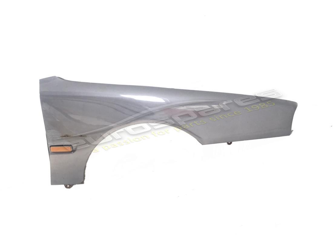 used maserati front rh mudguard. part number 372500302 (1)