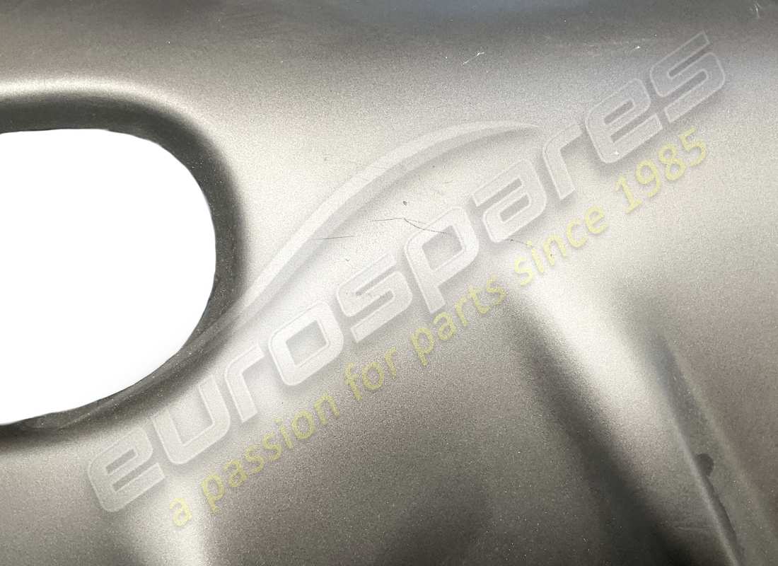 new (other) ferrari lh shield. part number 68743900 (2)