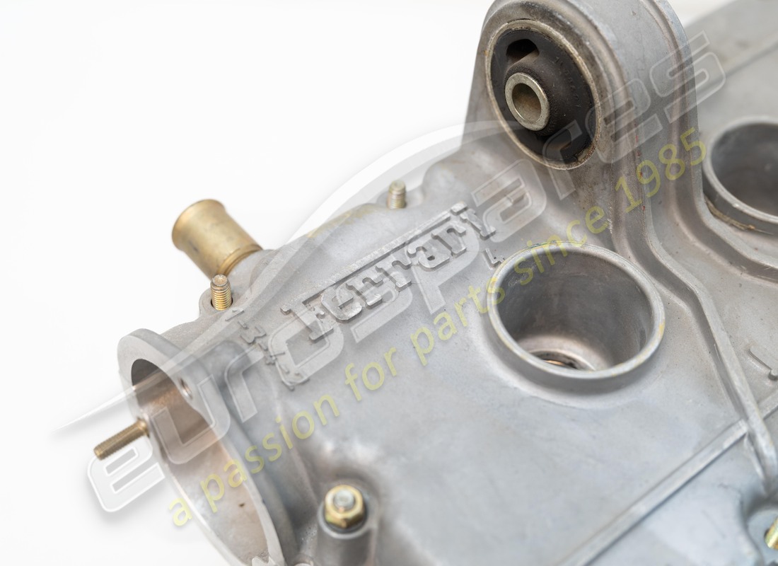 new ferrari rh cyliner head complete. part number 131877 (7)