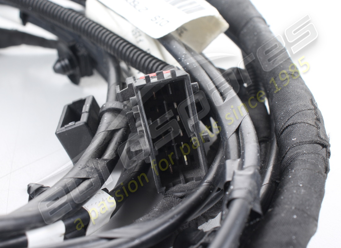 new ferrari tailgate cable -standard-. part number 276055 (2)