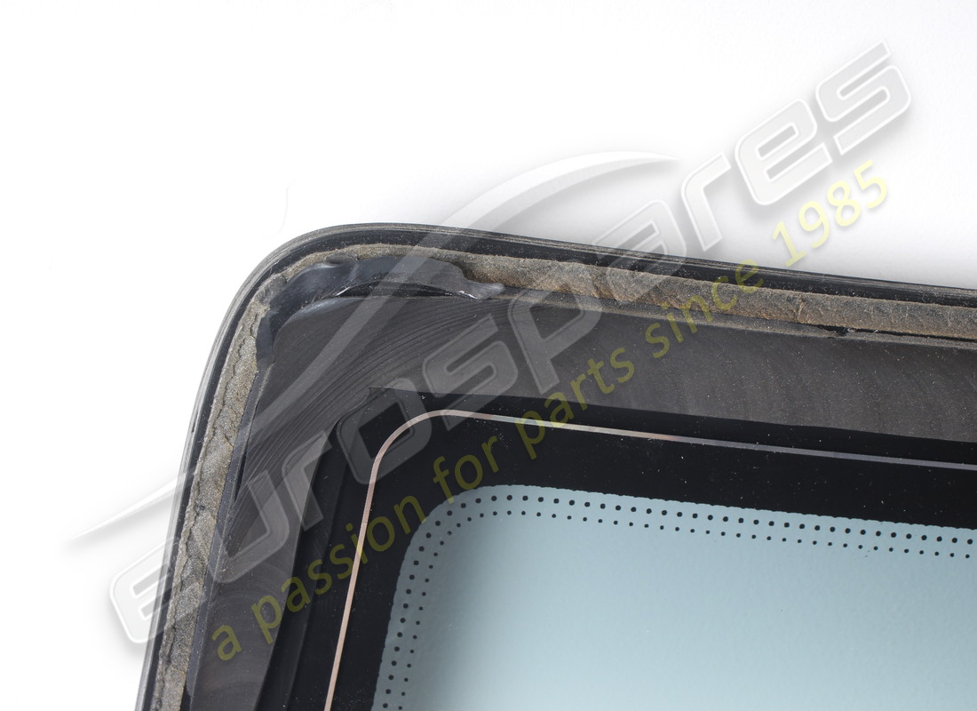 USED LAMBORGHINI WINDSHIELD. PART NUMBER 470845099A (5) used lamborghini windshield. part number 470845099a (5)