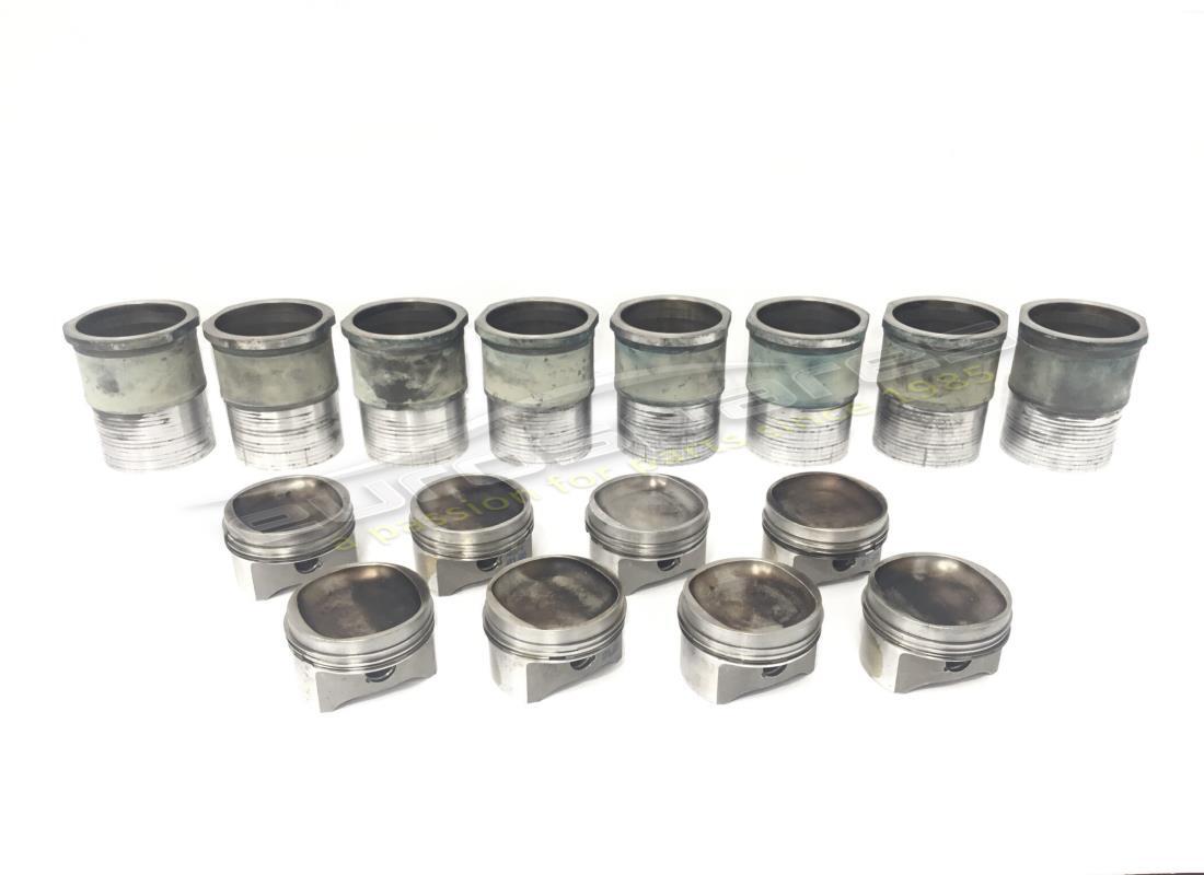 used ferrari complete piston & liner set. part number 133023set (1)