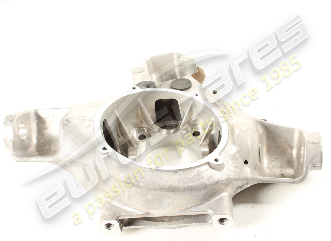 new ferrari lh front & rh rear stub axle. part number 179330 (4)