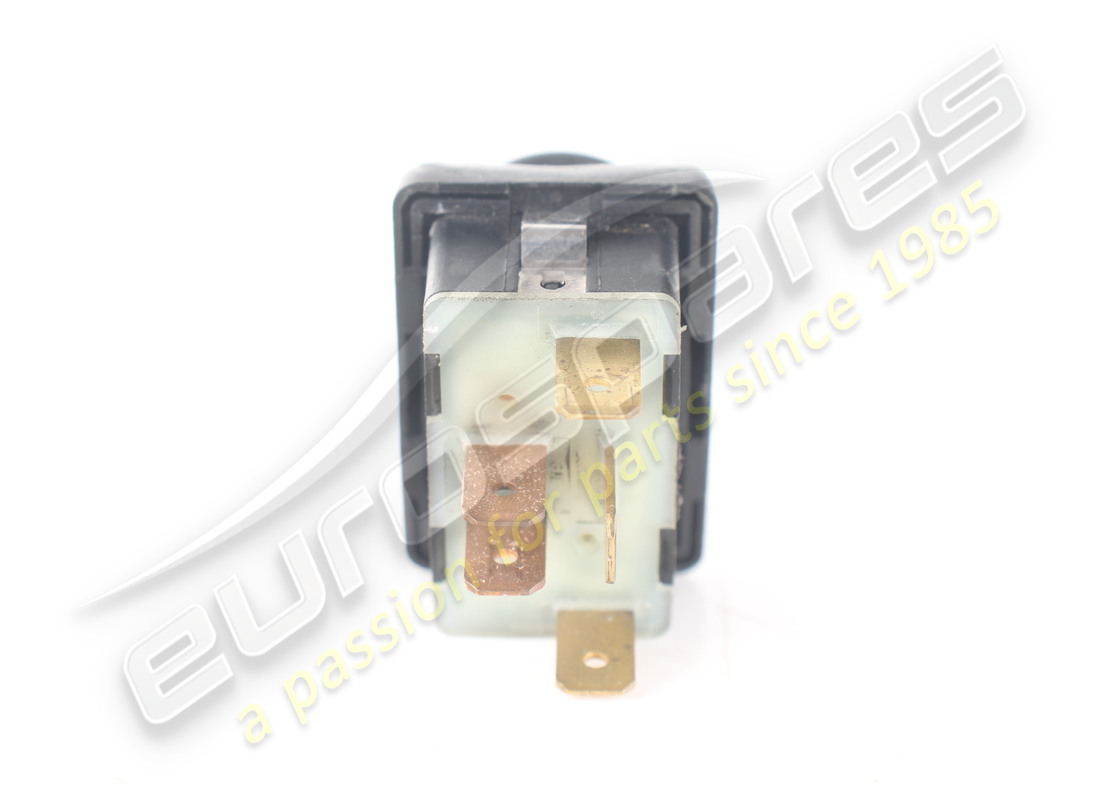 USED FERRARI PUSH-BUTTON. PART NUMBER 180666 (4) used ferrari push-button. part number 180666 (4)