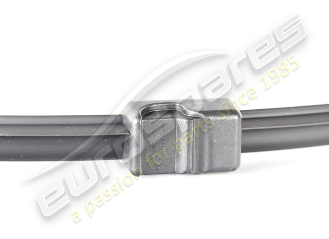 NEW LAMBORGHINI WIPER BLADE. PART NUMBER 402955425C (3) new lamborghini wiper blade. part number 402955425c (3)