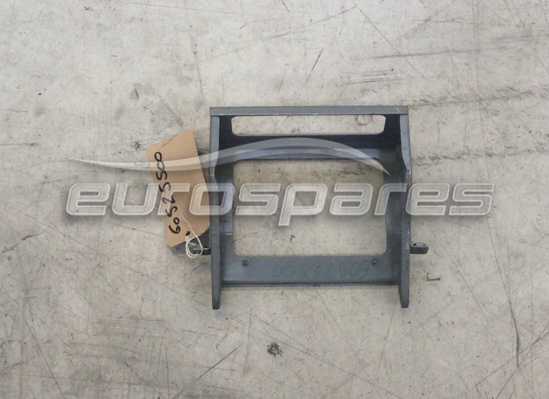 new ferrari head lamp bracket. part number 60525500 (1)