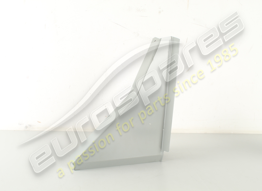 new ferrari rh shield. part number 64557700 (1)