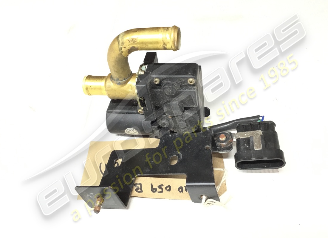 used ferrari valve. part number 65066400 (2)