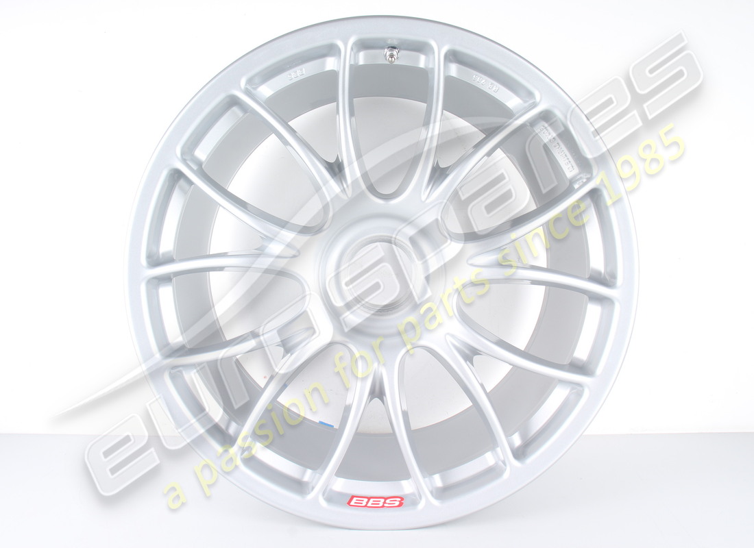 NEW FERRARI REAR WHEEL RIM. PART NUMBER 220734 (1) new ferrari rear wheel rim. part number 220734 (1)