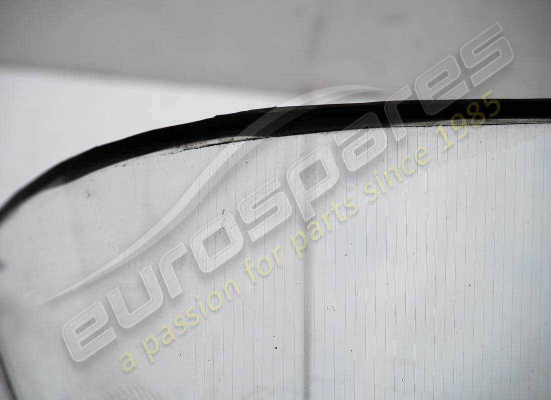 used ferrari rear window. part number 61896400 (6)