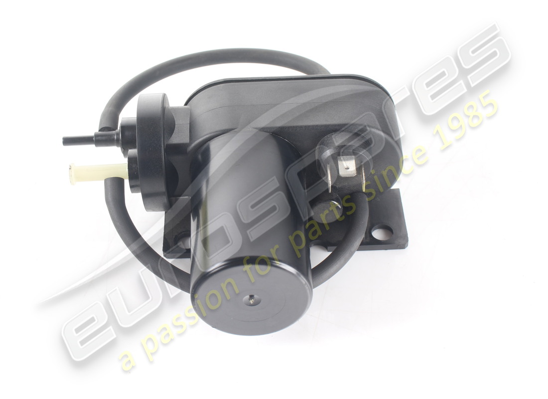 used maserati vacuum pump. part number 325520172 (4)