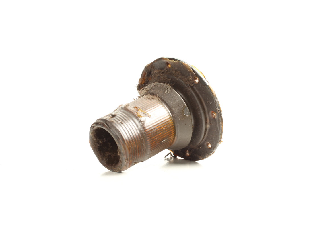 new ferrari rh rear hub. part number 104639 (2)