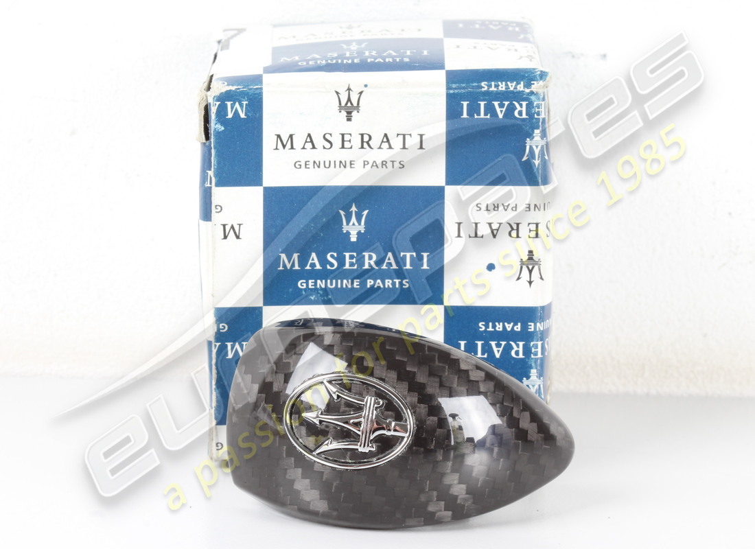 new maserati shift knob insert - carbon. part number 82413677 (8)