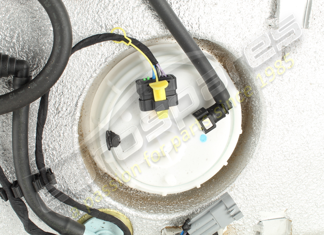 new ferrari fuel tank. part number 191486 (4)