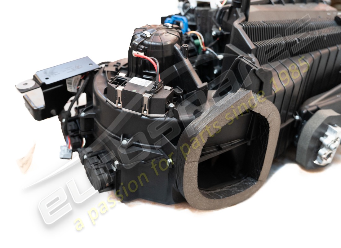 used lamborghini hvac unit. part number 472820005a (5)