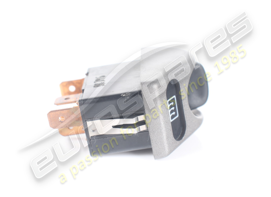 USED FERRARI SWITCH. PART NUMBER 153083 (2) used ferrari switch. part number 153083 (2)