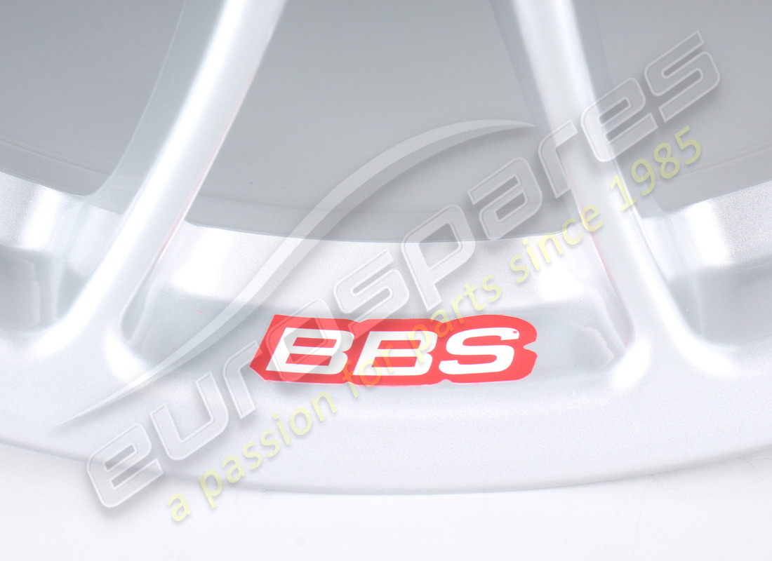 NEW FERRARI REAR WHEEL RIM. PART NUMBER 220734 (3) new ferrari rear wheel rim. part number 220734 (3)