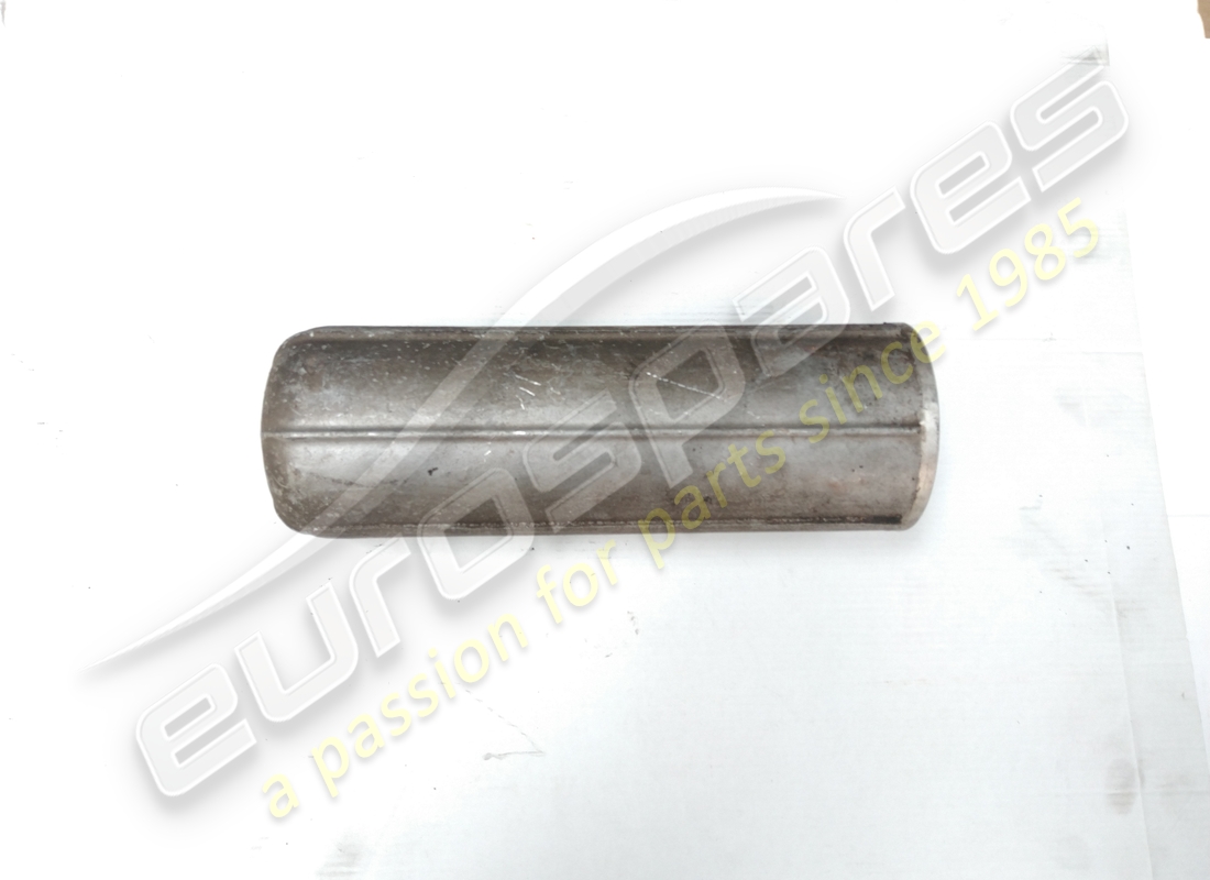 used lamborghini oil filter. part number 001504611 (1)