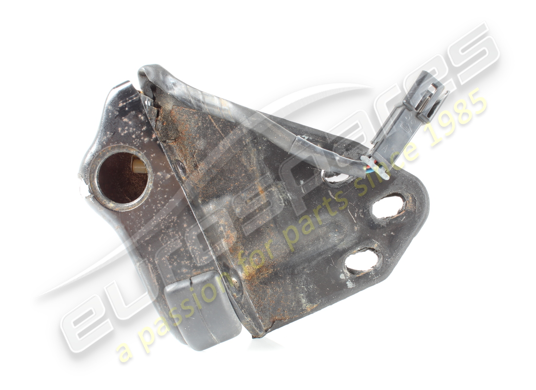 used ferrari lh top locking striker plat. part number 63682800 (1)