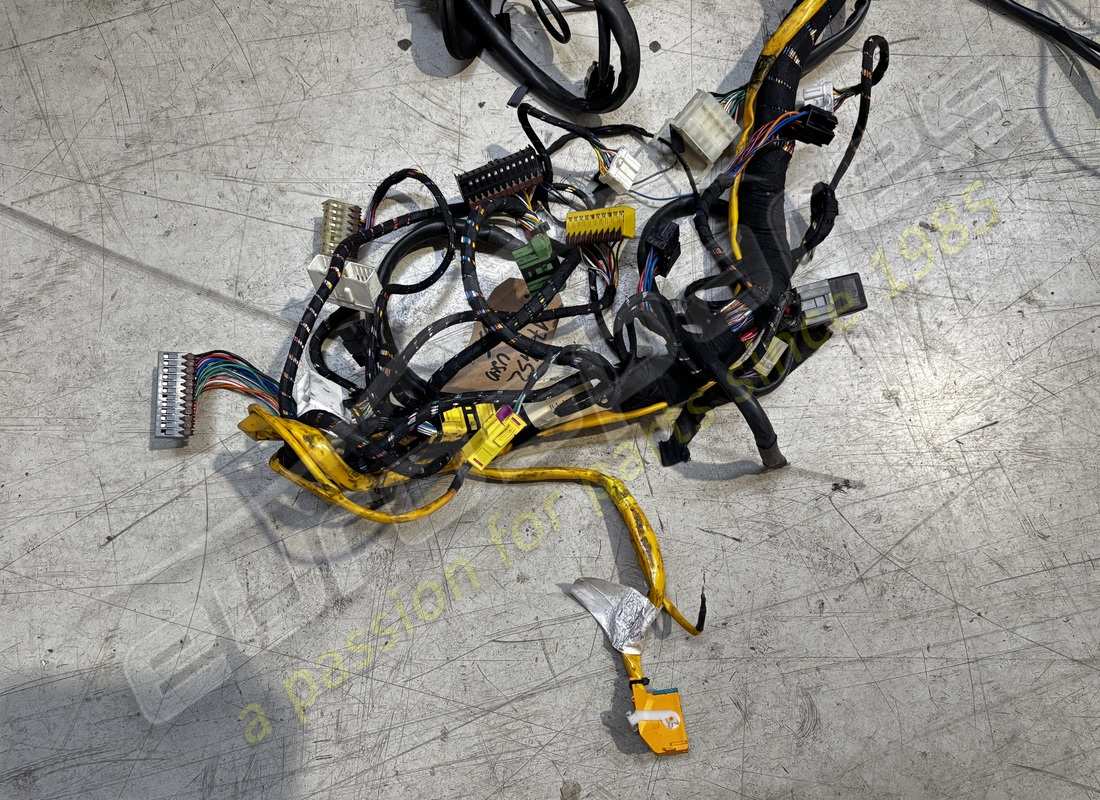 used ferrari dashboard connection cables. part number 170452 (3)