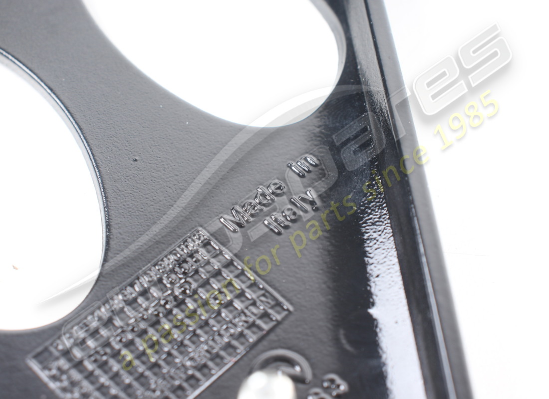 new ferrari lh rear view outer plate. part number 81235800 (4)