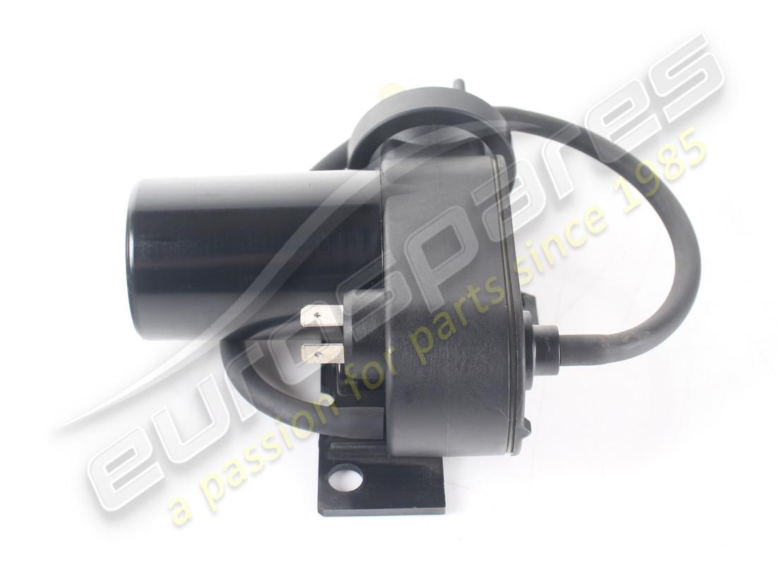 used maserati vacuum pump. part number 325520172 (5)