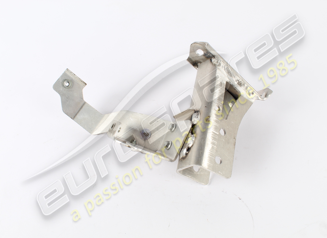 USED FERRARI BRACKET FASTENING CROSSMEMBER TO TUNNEL LHD PART NUMBER 82469600 (1) used ferrari bracket fastening crossmember to tunnel lhd part number 82469600 (1)