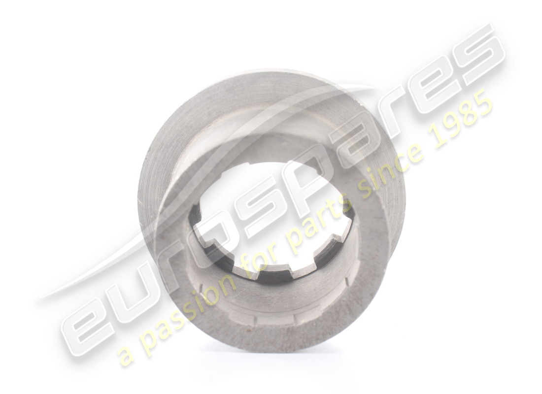 new ferrari distance piece. part number 522505 (2)
