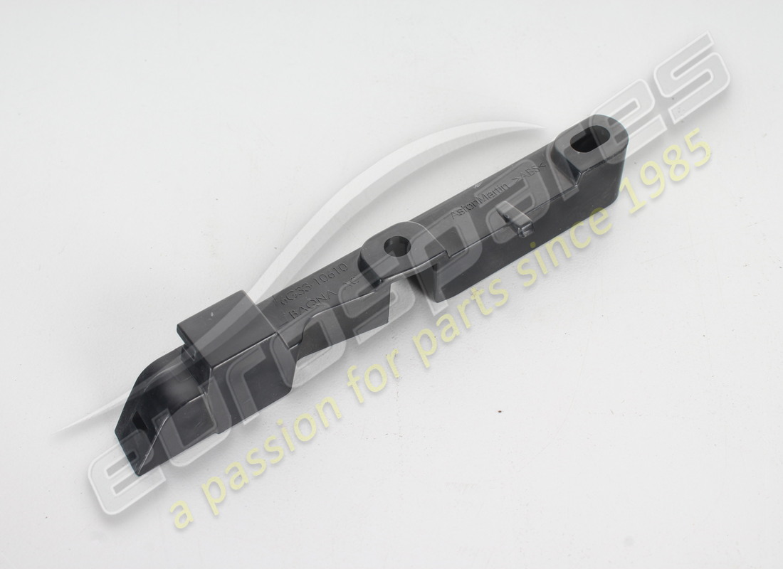 new aston martin bracket, sill applique, rh part number 6g3310610ac (1)