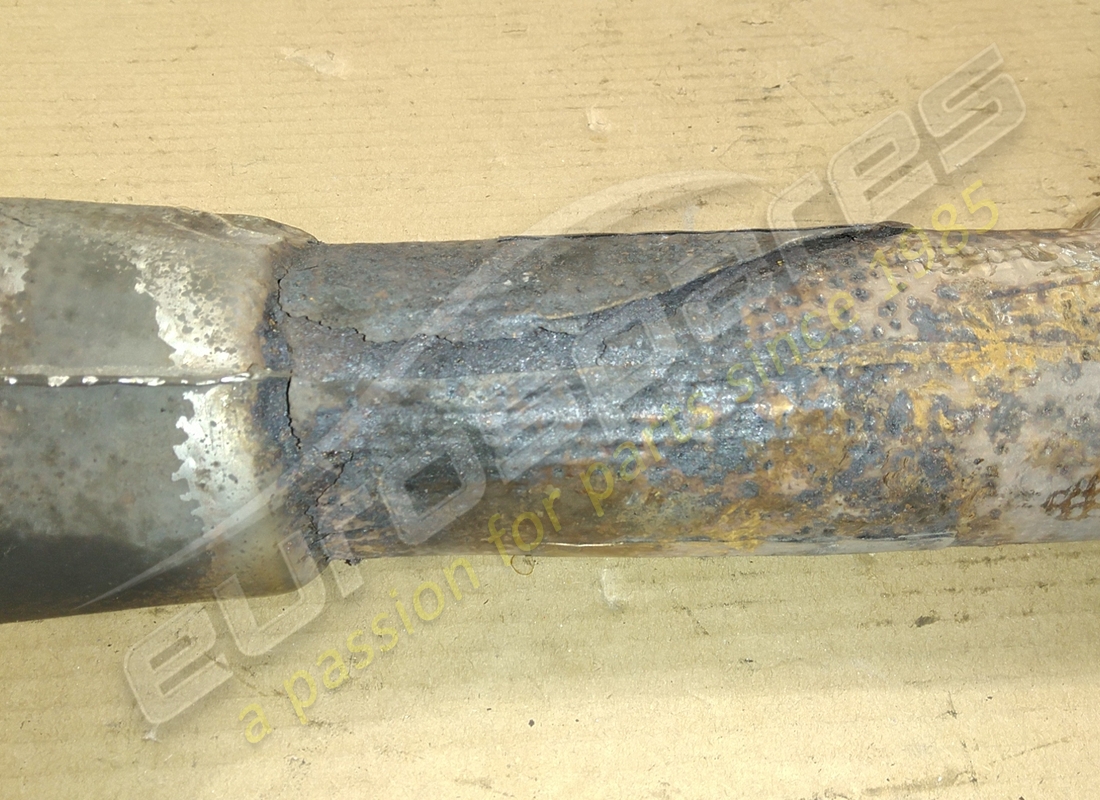 damaged ferrari rh rear exhaust extension. part number 169296 (2)