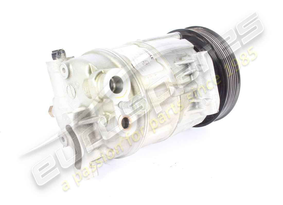 used ferrari air conditioning compressor. part number 333331 (2)