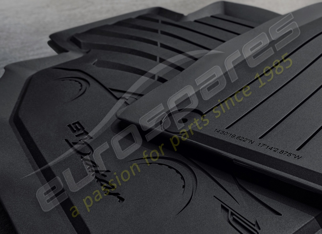 new porsche all-weather floor mats. part number 992044894 (3)
