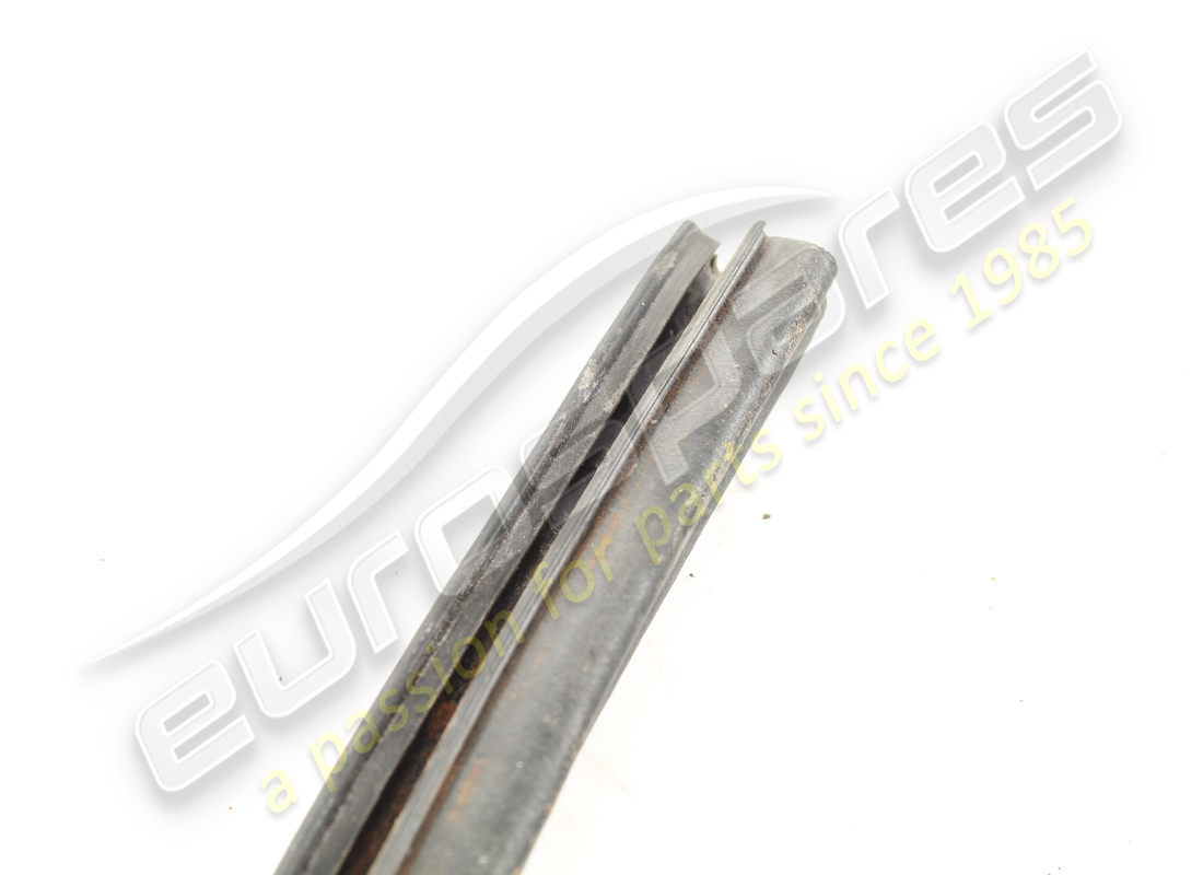 USED FERRARI GASKET FRONT DOOR. PART NUMBER 63506100 (2) used ferrari gasket front door. part number 63506100 (2)