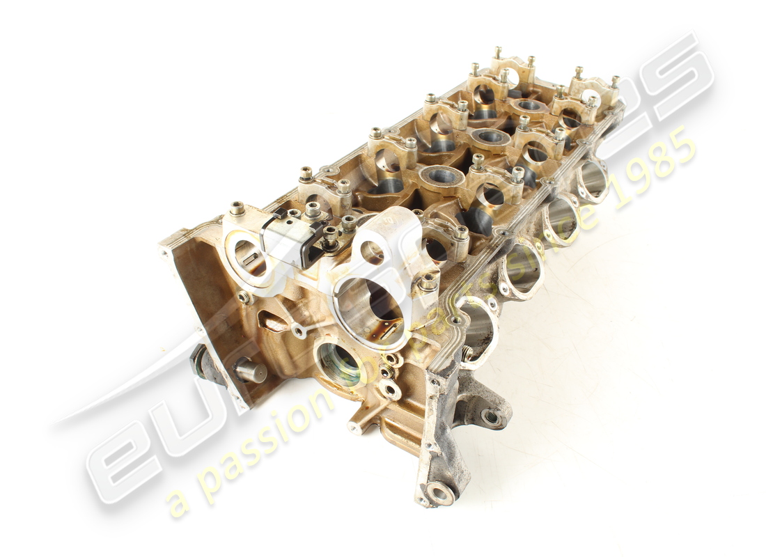 used maserati rh head with guides. part number 218037 (5)