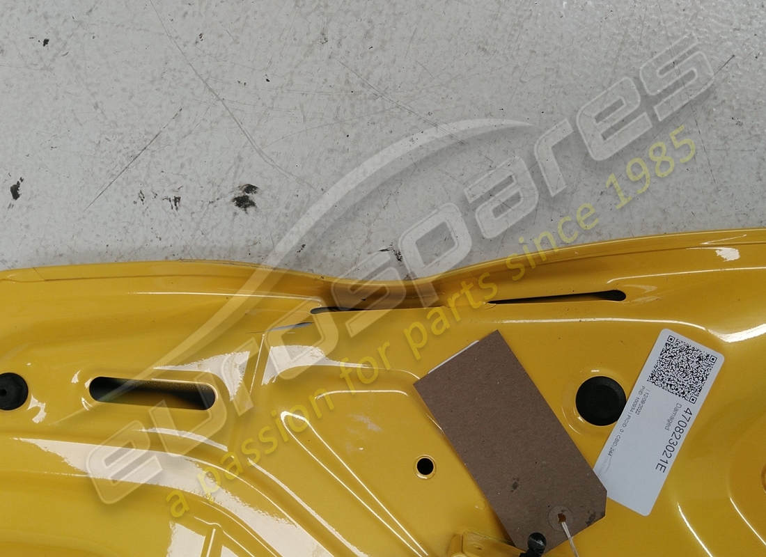 damaged lamborghini front hood. part number 470823021e (3)