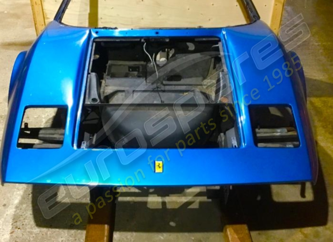 used ferrari front end panel assembly. part number 61751200 (1)