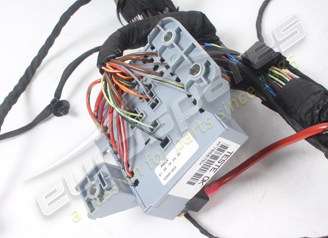 used ferrari passenger compartment cable. part number 786676 (3)