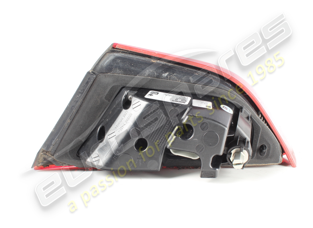 used maserati rear lh mobile tail light. part number 670009229 (2)
