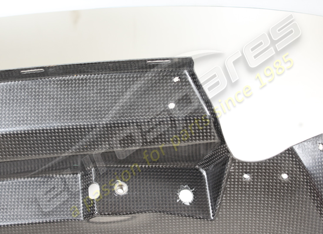 new ferrari rear bumper. part number 985883510 (4)