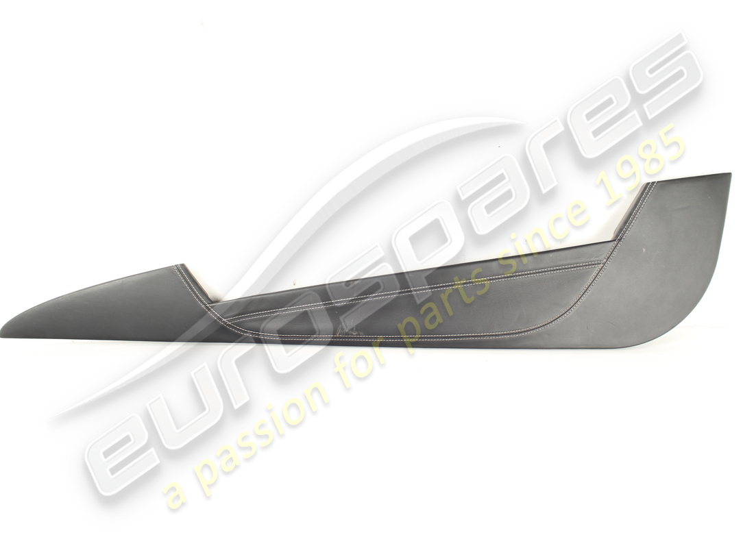 USED Ferrari EXTERIOR PANEL OF RH DOOR PO . PART NUMBER 83701100 (1)