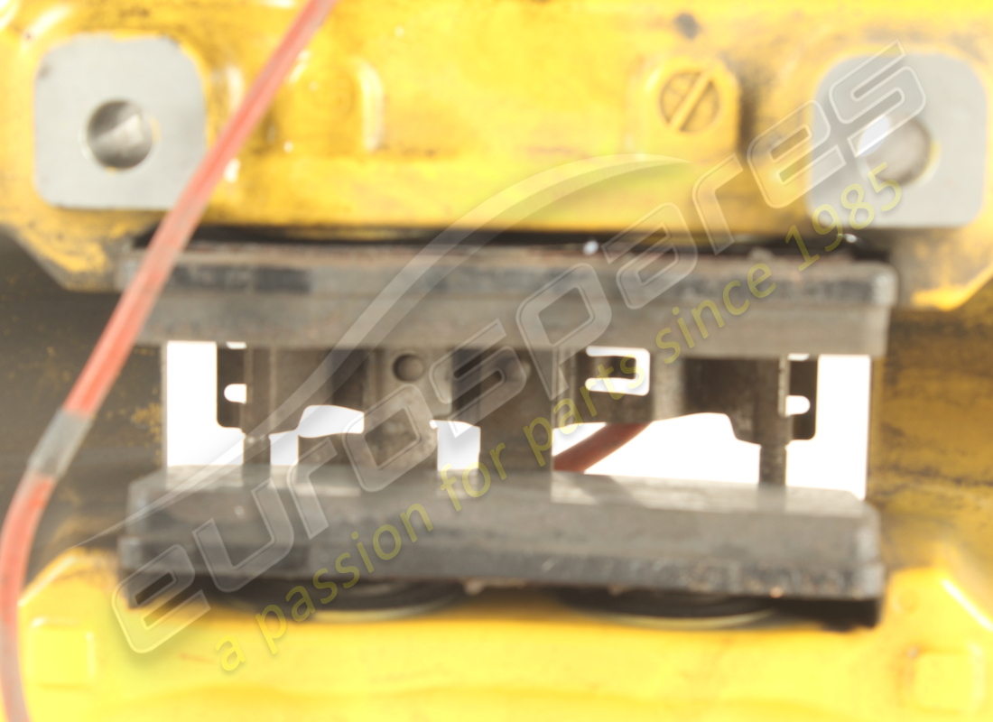 used ferrari rear rh caliper with pads. part number 311677 (5)