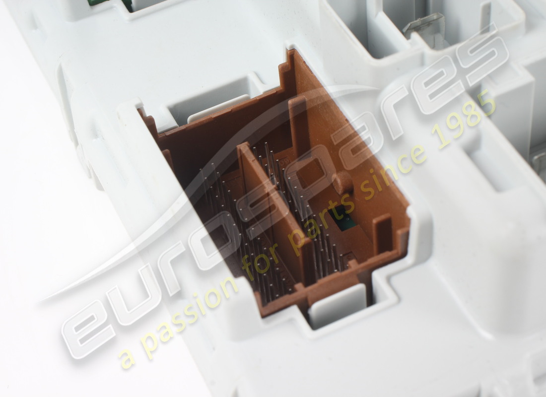 USED FERRARI BODY COMPUTER (ASM AUTHORIZATION). PART NUMBER 786545 (4) used ferrari body computer (asm authorization). part number 786545 (4)