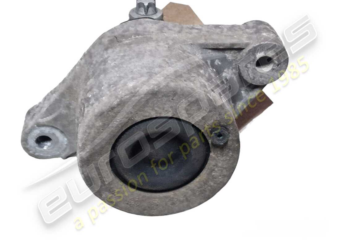 used maserati rubber - rh engine mounting. part number 670004871 (2)