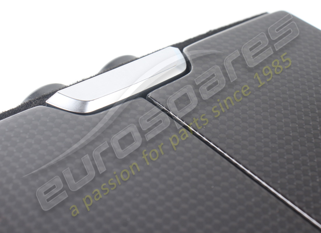 USED FERRARI FRONT CONTAINER. PART NUMBER 88042500 (10) used ferrari front container. part number 88042500 (10)