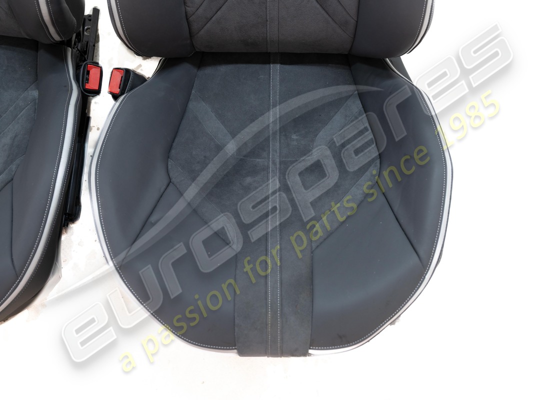 damaged ferrari full electric std style seats with alcantara centre & leather bolsters, horse stitched on headrest,. part number eap1563082 (5)
