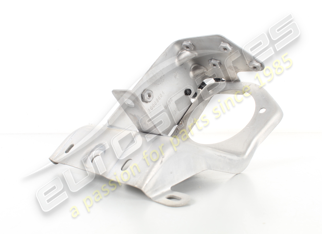 NEW MASERATI AIR PUMP FIXING BRACKET. PART NUMBER 670003501 (1) new maserati air pump fixing bracket. part number 670003501 (1)