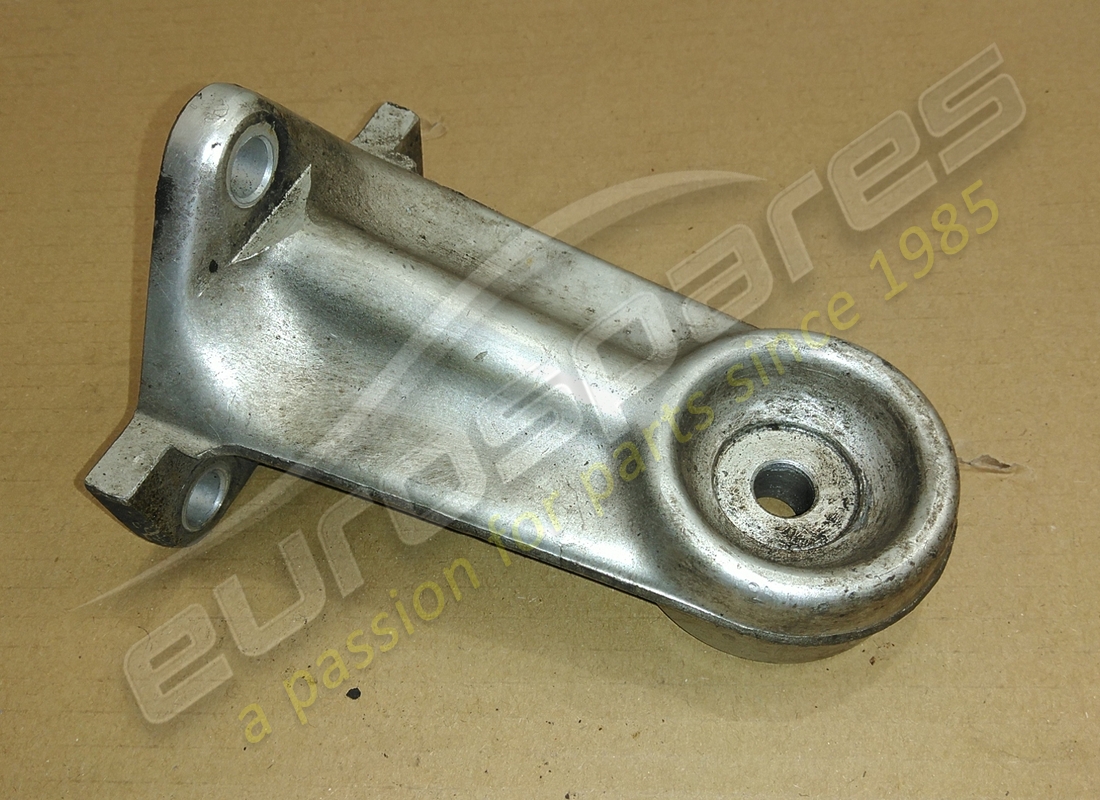 used ferrari support. part number 152246 (1)